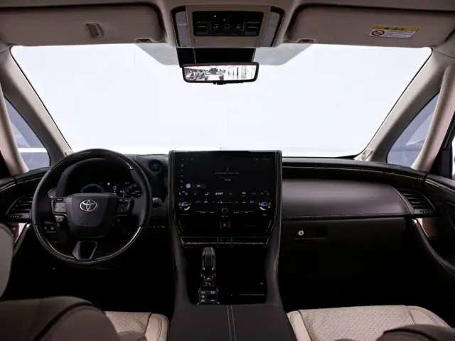 Toyota Alphard — Фото автомобиля 5