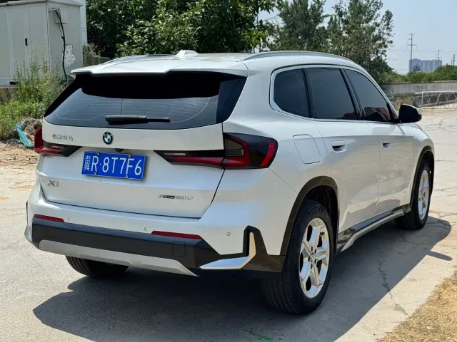 BMW X1 — Фото автомобиля 4