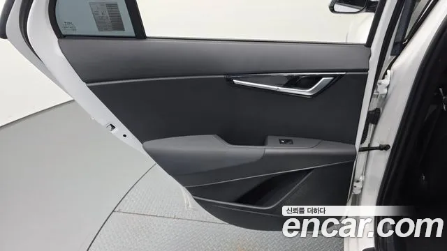 Kia Niro — Фото автомобиля 14