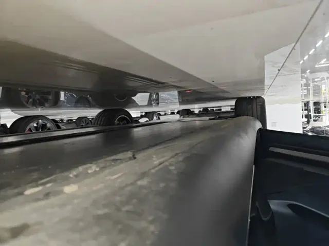 Tesla Model Y — Фото автомобиля 21