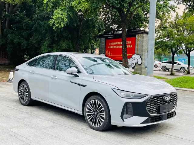 Chery Fulwin A8L — Фото автомобиля 3