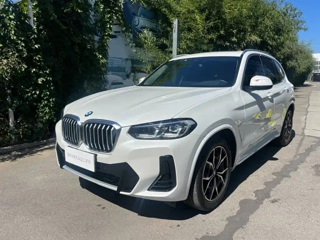 Фотография автомобиля — BMW X3