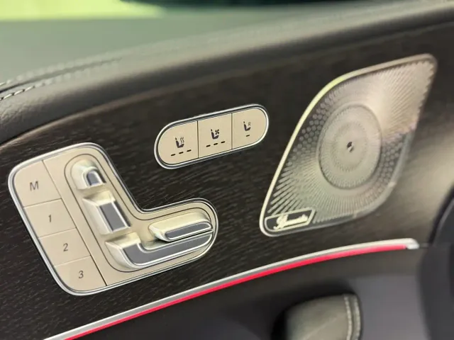 Mercedes-Benz GLS-Class — Фото автомобиля 12