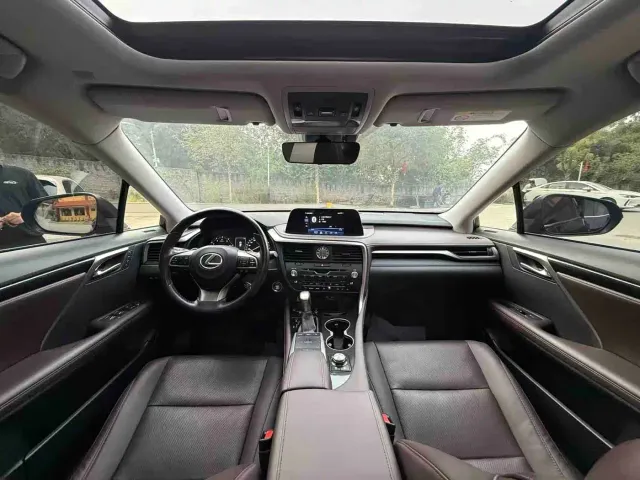 Lexus RX — Фото автомобиля 7