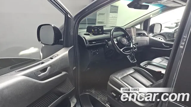 Hyundai Staria Staria Карго 5 мест — Фото автомобиля 3