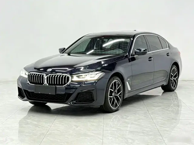 Фотография автомобиля — BMW 5 Series