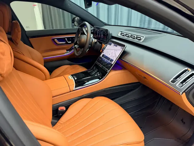 Mercedes-Benz S-Class — Фото автомобиля 24