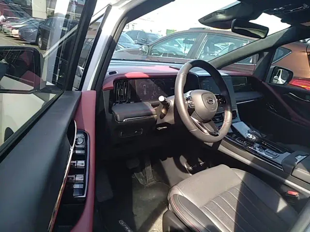 GAC Trumpchi M8 — Фото автомобиля 15