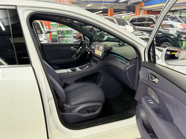 Shangjie SUV — Фото автомобиля 17