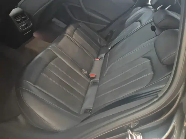 Audi A4L — Фото автомобиля 16