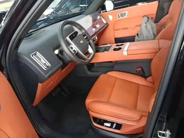 Li Auto L7 — Фото автомобиля 14
