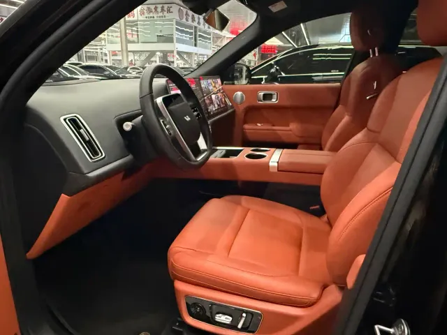 Li Auto L9 — Фото автомобиля 4