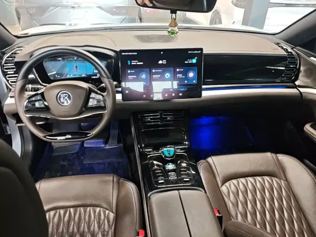BYD Han — Фото автомобиля 9
