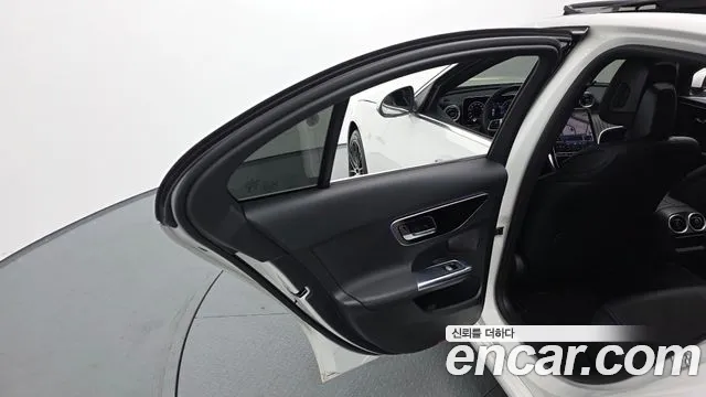 Mercedes-Benz C-Class — Фото автомобиля 21