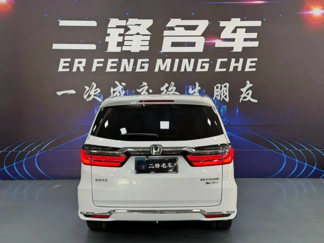 Honda Elysion — Фото автомобиля 5
