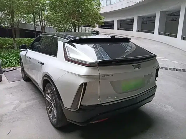 Cadillac Lyriq — Фото автомобиля 4