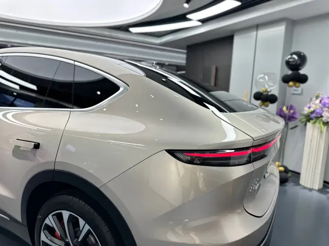 Nio EC7 — Фото автомобиля 20