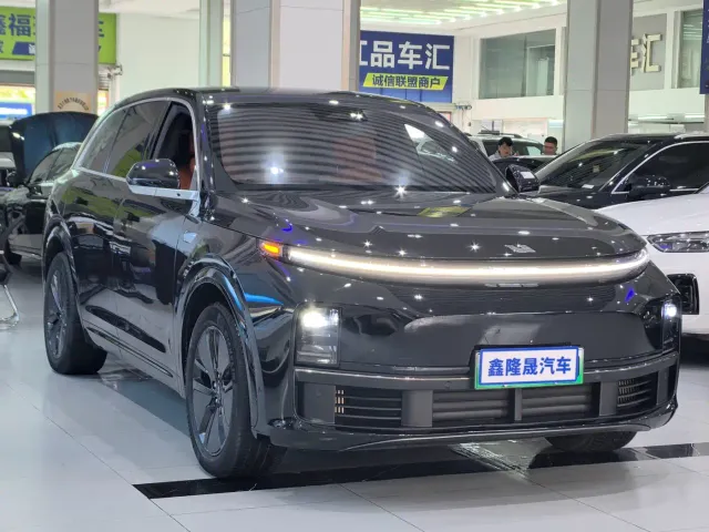 Li Auto L7 — Фото автомобиля 3