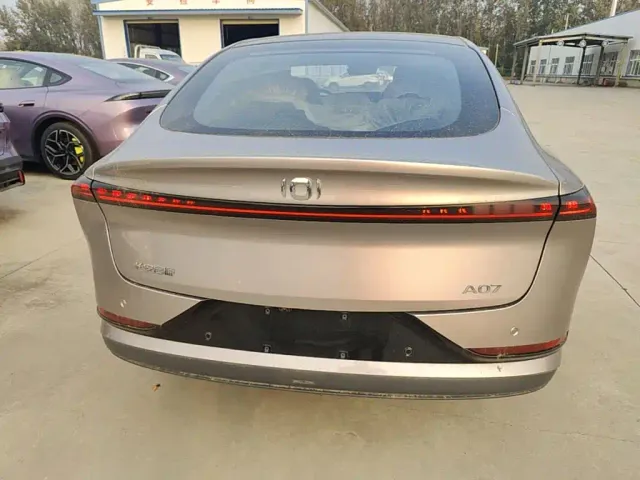 Changan Qiyuan A07 — Фото автомобиля 5