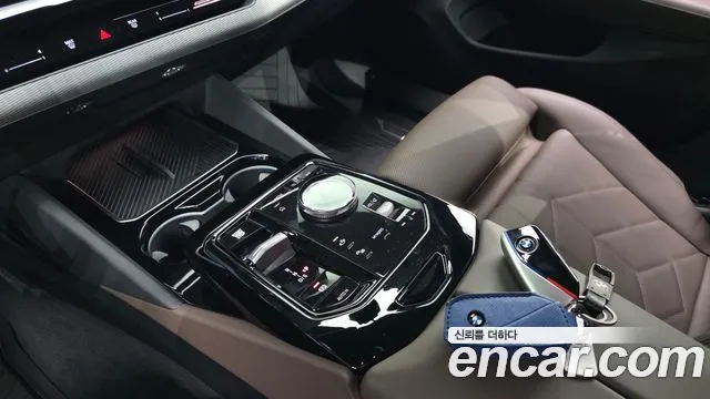 BMW 5-Series — Фото автомобиля 9