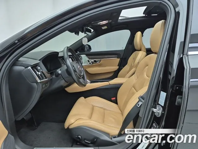 Volvo S90 — Фото автомобиля 11