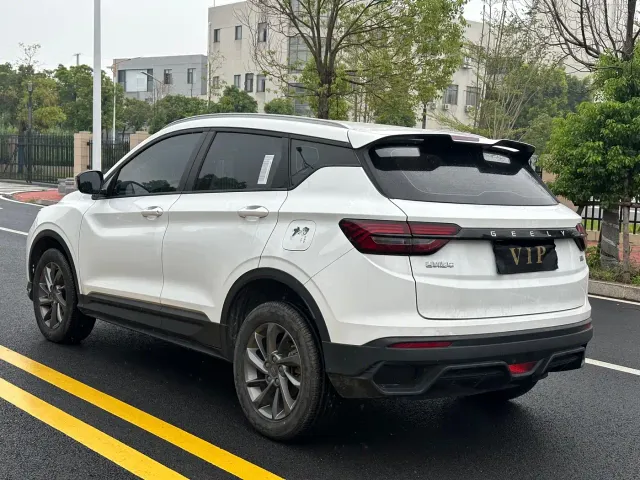 Geely Binyue — Фото автомобиля 7