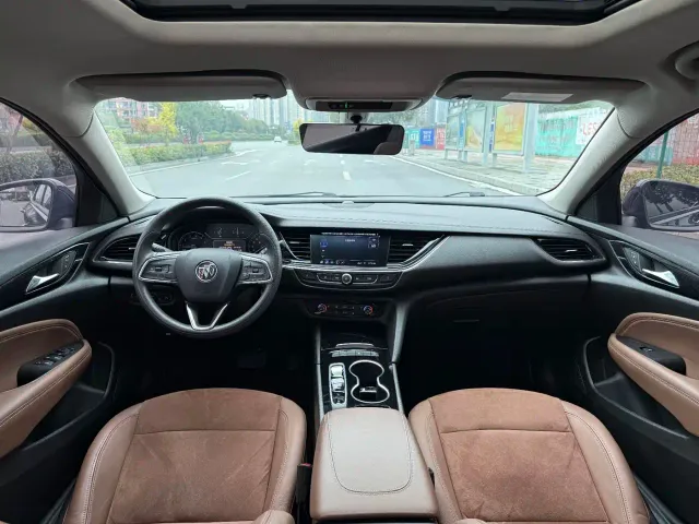 Buick Regal — Фото автомобиля 5