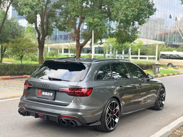 Audi S4 — Фото автомобиля 7