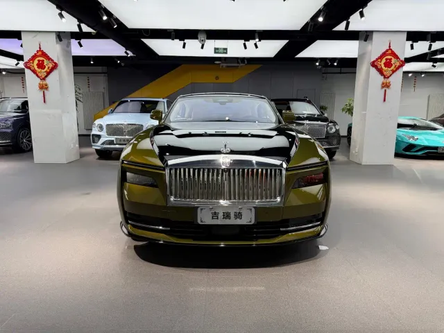 Rolls-Royce Spectre — Фото автомобиля 2