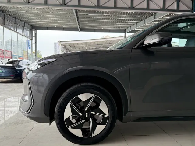 Geely Galaxy E5 — Фото автомобиля 4