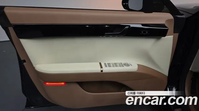 Hyundai Grandeur GN7 — Фото автомобиля 12