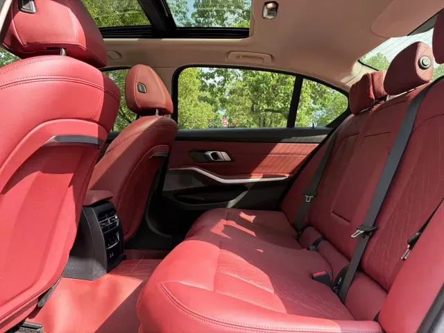 BMW 3 Series — Фото автомобиля 11