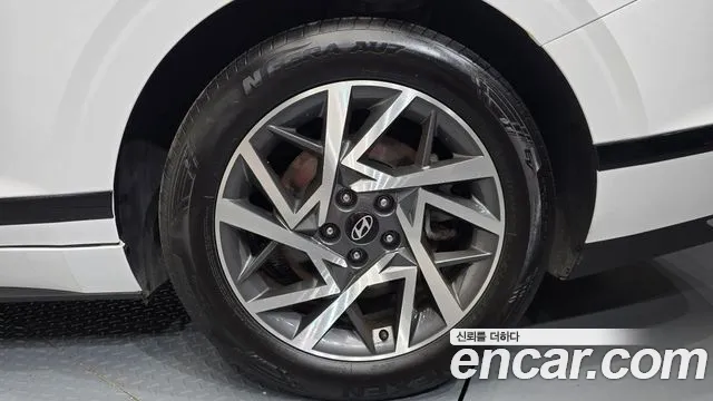 Hyundai Grandeur GN7 — Фото автомобиля 6