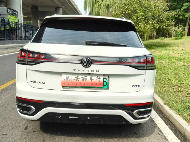 Volkswagen Tayron GTE Plug-in Hybrid — Фото автомобиля 4
