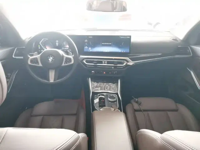 BMW 3 Series — Фото автомобиля 9