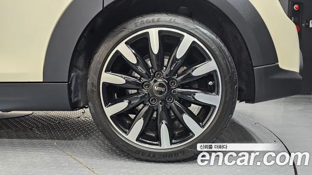 MINI Cooper — Фото автомобиля 21