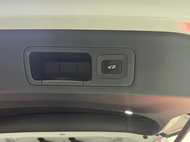 GAC Trumpchi M8 — Фото автомобиля 24