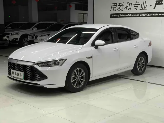 Фотография автомобиля — BYD Qin PLUS