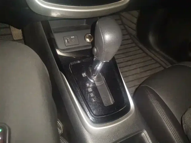 Nissan Tiida — Фото автомобиля 13