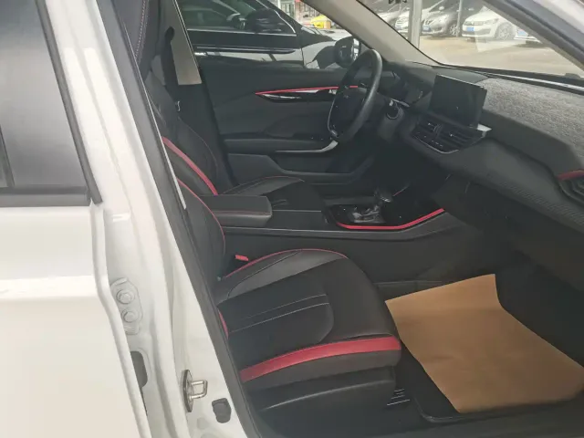 Dongfeng Yixuan GS — Фото автомобиля 4