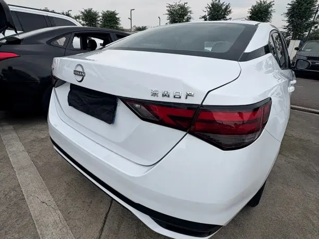 Nissan Sylphy — Фото автомобиля 16