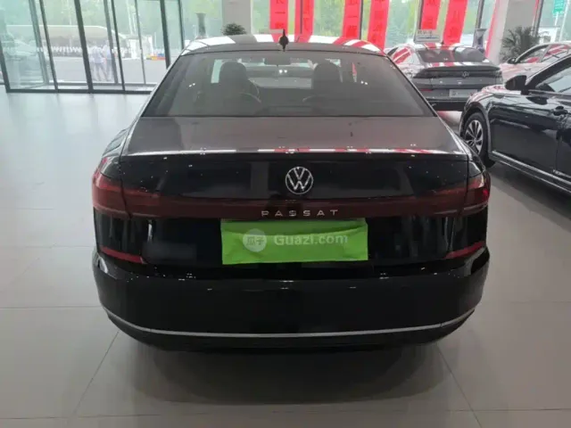 Volkswagen Passat 2025 Outstanding 280TSI Business Edition — Фото автомобиля 5