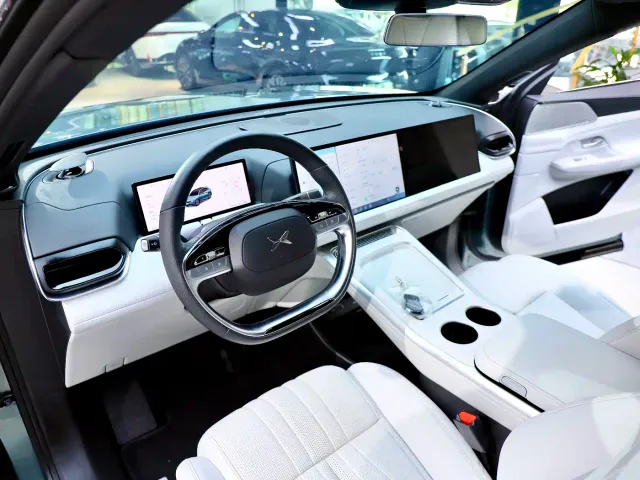 Xpeng G9 — Фото автомобиля 14