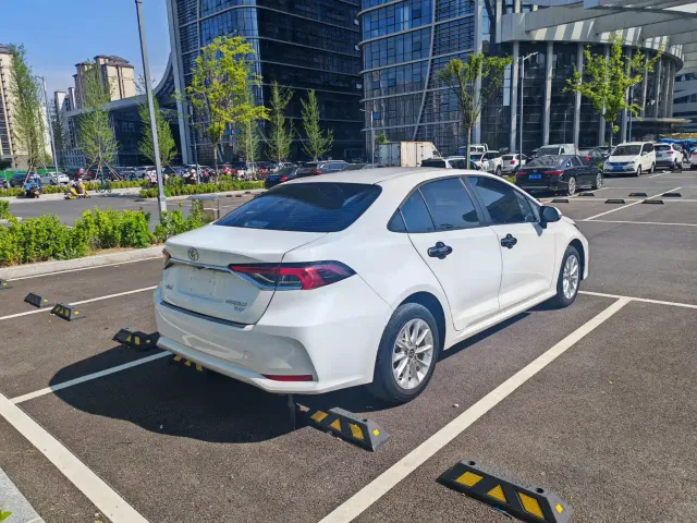 Toyota Corolla — Фото автомобиля 9
