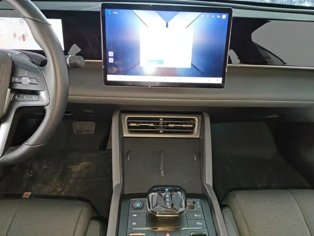 BYD Qin L — Фото автомобиля 12