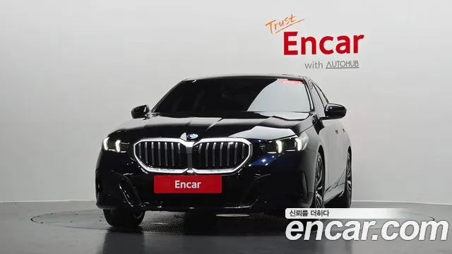 BMW 5-Series 5 серия (G60) 530i xDrive M Sport — Фото автомобиля 3