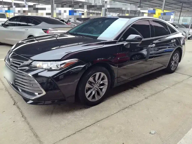 Фотография автомобиля — Toyota Avalon