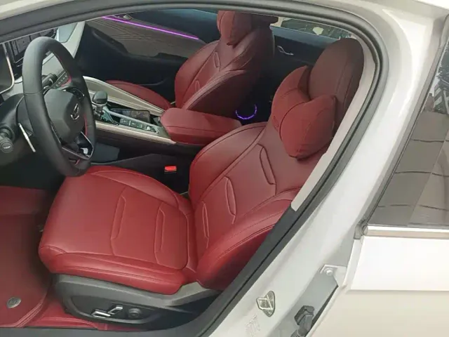 Geely Xingrui — Фото автомобиля 14