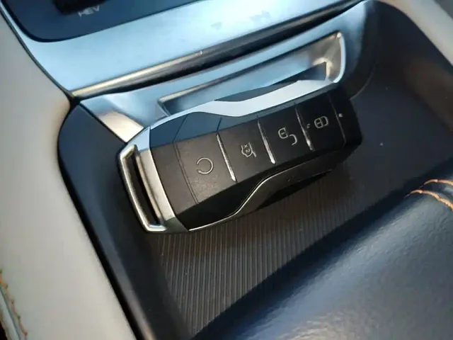 BYD Song PLUS — Фото автомобиля 8