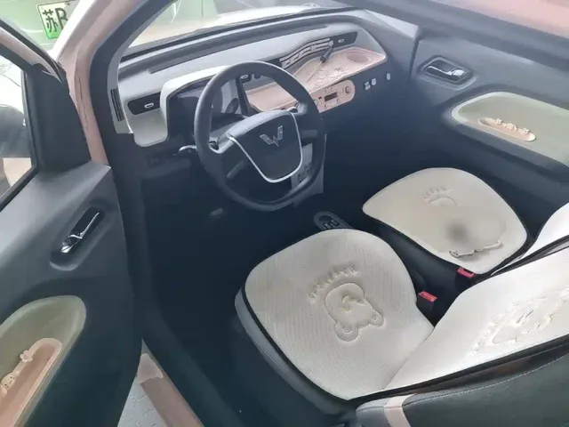 Wuling Motors Hongguang MINIEV 2022 Macaron Premium LFP — Фото автомобиля 15